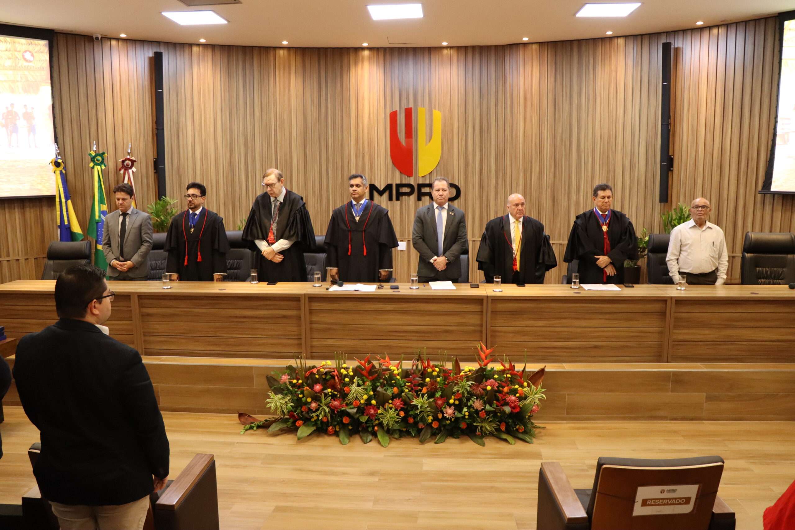 Homenagem aos que constroem a história do MPRO Homenagem aos que constroem a história do MPRO